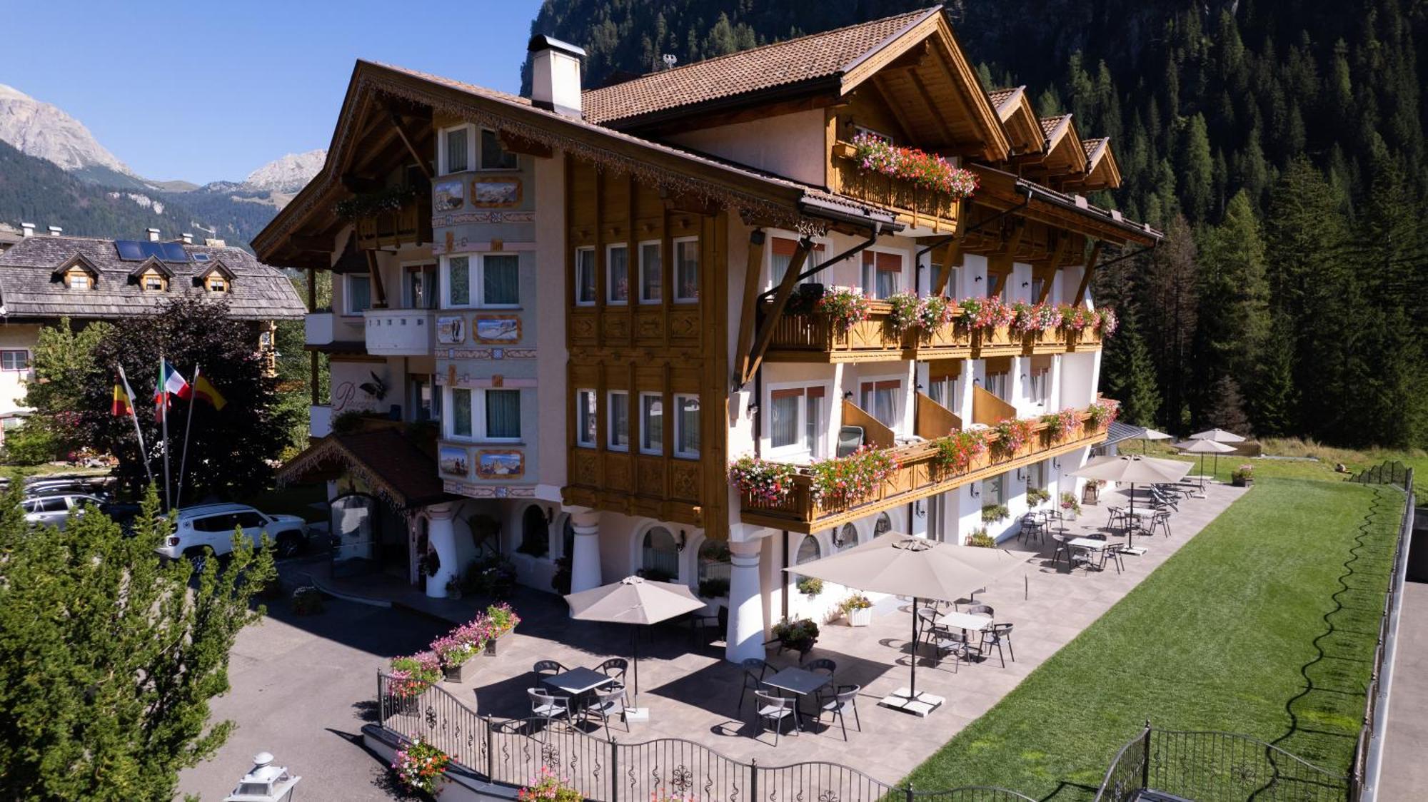 Alpenhotel Panorama Campitello di Fassa Zewnętrze zdjęcie