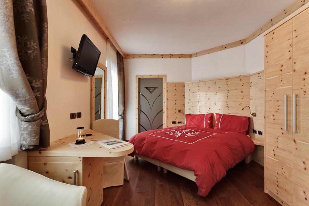 Alpenhotel Panorama Campitello di Fassa Zewnętrze zdjęcie